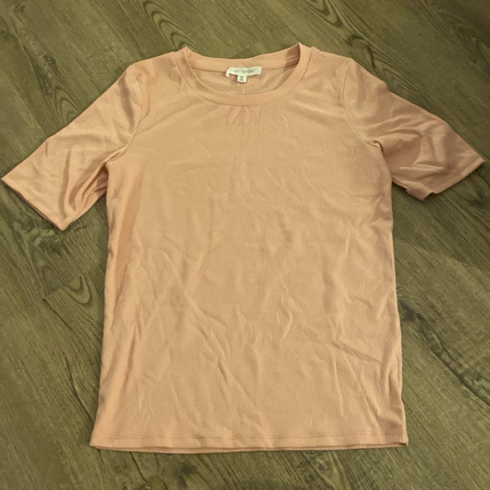 Pink ribbed T, from daily threads